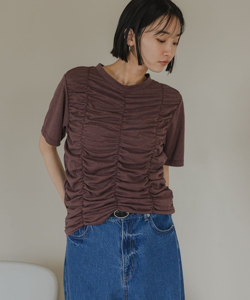 LOWRYS FARM（ローリーズファーム）の「シャーリングＴＥＥ　499876（Tシャツ/カットソー・レディース・アイボリー/ブラウン/チャコールグレー・FREE）」の3枚目の写真