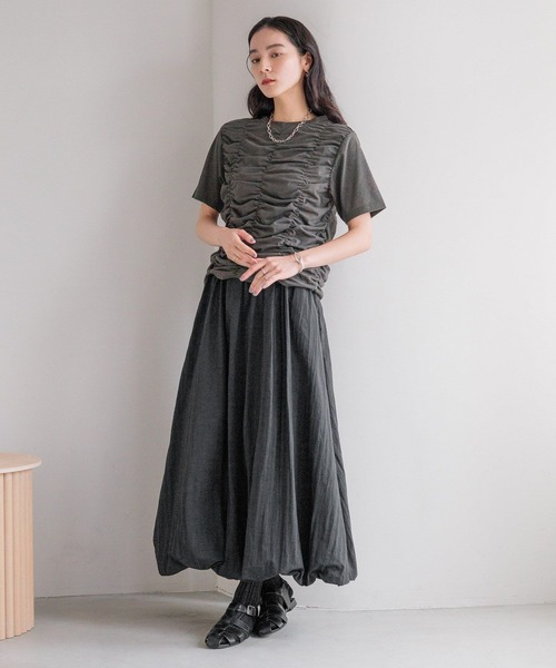 LOWRYS FARM（ローリーズファーム）の「シャーリングＴＥＥ　499876（Tシャツ/カットソー・レディース・アイボリー/ブラウン/チャコールグレー・FREE）」の5枚目の写真