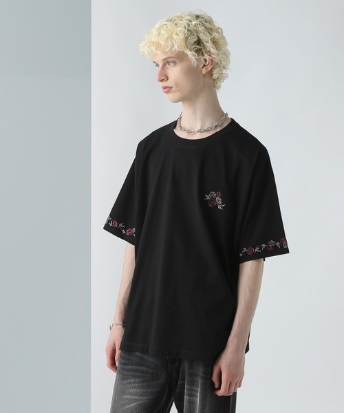 HARE(ハレ)の「フラワーシシュウカットソー(HARE)(Tシャツ/カットソー・メンズ・ホワイト/ブラック/ブラウン・SMALL/MEDIUM)」の5枚目の写真