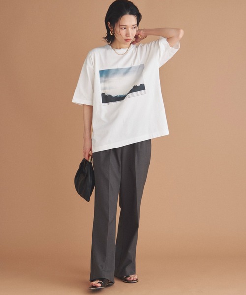 Doux archives（ドゥアルシーヴ）の「フォトプリント半袖Tee（Tシャツ/カットソー・レディース・チャコールグレー/オフホワイト/グレイッシュベージュ・38）」の12枚目の写真