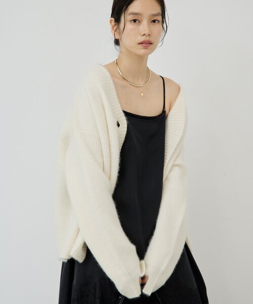 GALLARDAGALANTE（ガリャルダガランテ）の「ファーVネックカーディガン（ニット/セーター・レディース・モカ/オフホワイト・FREE）」の6枚目の写真