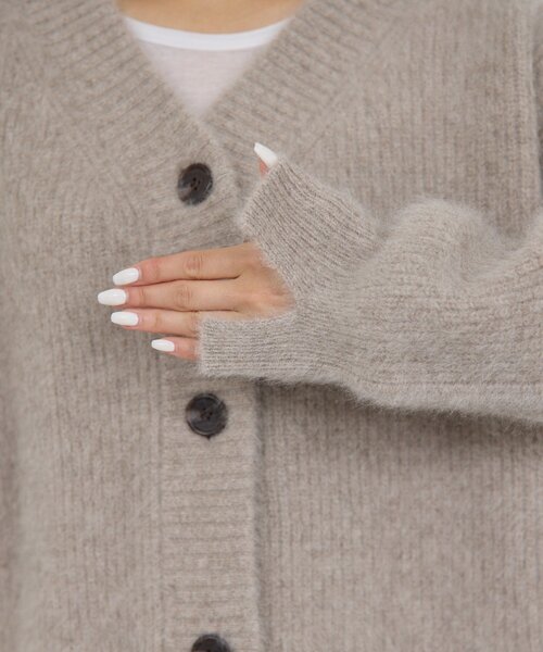 【新品】ガラルダギャランテ　ファーVネックカーディガン　モカ セール】ファーVネックカーディガン（ニット/セーター