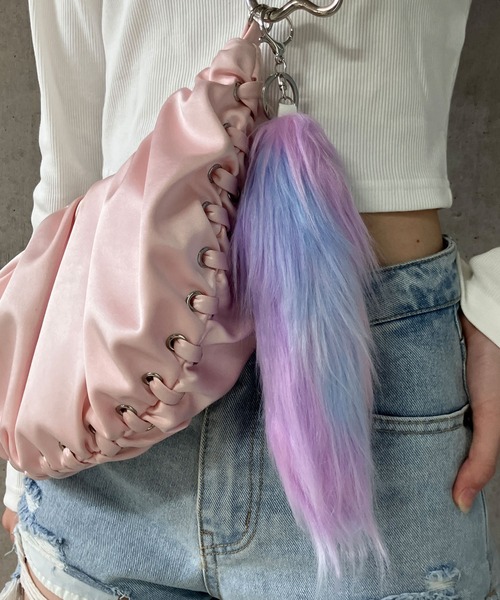 meJane(ミージェーン)の「しっぽチャーム パステルファーキーホルダー(チャーム・レディース・レインボー/パープル系・FREE)」の10枚目の写真