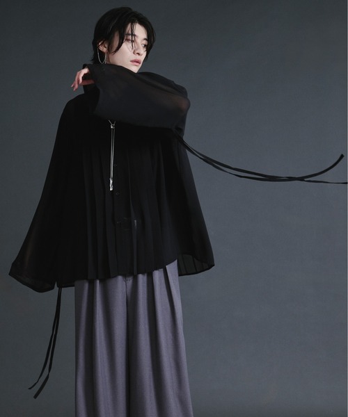Ellno Loset(エルノロゼット)の「コードスリーブプリーツシアーシャツ(シャツ/ブラウス・メンズ・オフホワイト/ブルー/ブラック・SMALL/MEDIUM/LARGE)」の13枚目の写真