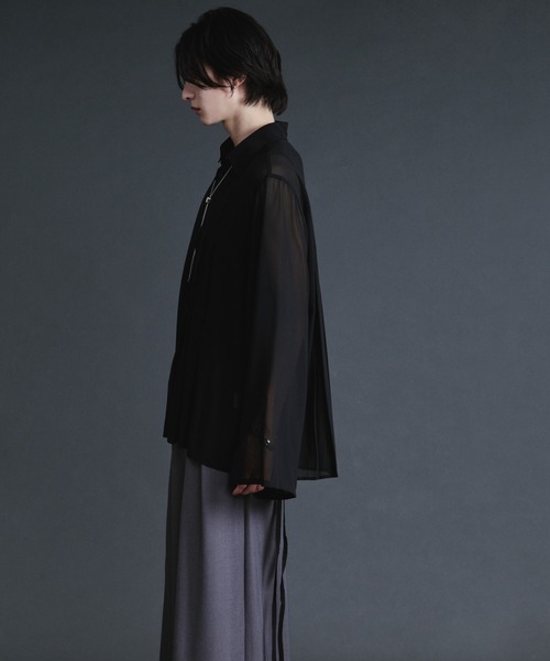 Ellno Loset(エルノロゼット)の「コードスリーブプリーツシアーシャツ(シャツ/ブラウス・メンズ・オフホワイト/ブルー/ブラック・SMALL/MEDIUM/LARGE)」の15枚目の写真