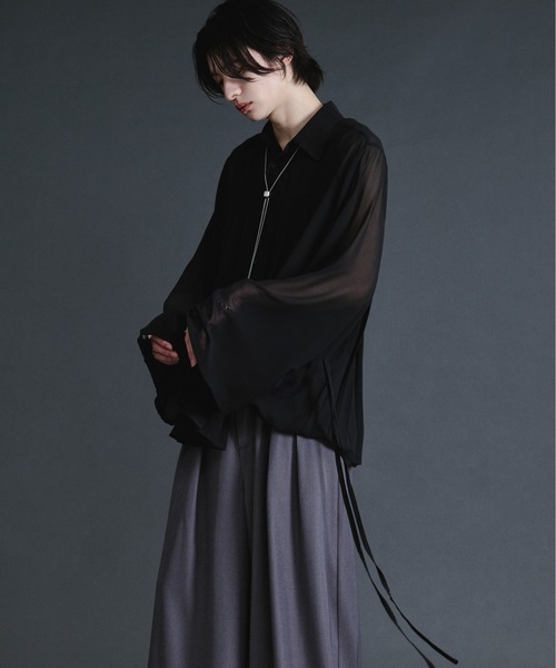 Ellno Loset(エルノロゼット)の「コードスリーブプリーツシアーシャツ(シャツ/ブラウス・メンズ・オフホワイト/ブルー/ブラック・SMALL/MEDIUM/LARGE)」の18枚目の写真