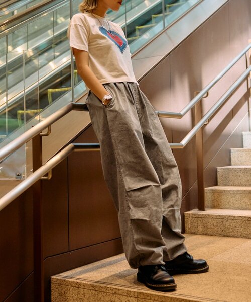 etsinta（エシンタ）の「etsintaパラシュートパンツ（カーゴパンツ・レディース・オフホワイト/ブラック・ONE SIZE）」の19枚目の写真