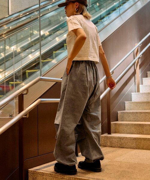 etsinta（エシンタ）の「etsintaパラシュートパンツ（カーゴパンツ・レディース・オフホワイト/ブラック・ONE SIZE）」の20枚目の写真