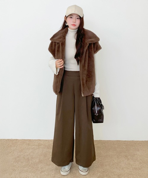 by LEGNA(バイレグナ)の「タック入りイージーフレアパンツ(その他パンツ・レディース・ネイビー/チャコール/ベージュ/ブラック/グレイッシュベージュ/カーキブラウン・L-Regular/M-Regular/L-Long/M-Long)」の12枚目の写真