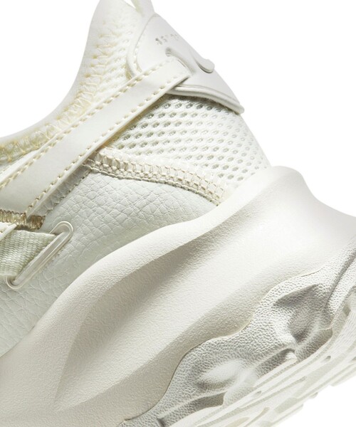 NIKE（ナイキ）の「【NIKE/ナイキ】WSTC7900（スニーカー・レディース・ベージュ系その他/ホワイト・24.5cm/24.0cm/23.5cm）」の10枚目の写真