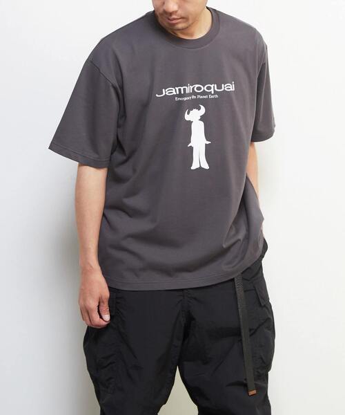 MASTER FRAME(マスターフレーム )の「【MASTER FRAME/マスターフレーム】ジャミロクワイ / エマージェンシーオンプラネットアースTシャツ(Tシャツ/カットソー・メンズ・ホワイト/チャコールグレー・1/3/4/2)」の2枚目の写真