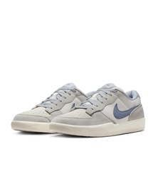 NIKE SB｜ナイキエスビーのスニーカー（スエード）通販 - ZOZOTOWN
