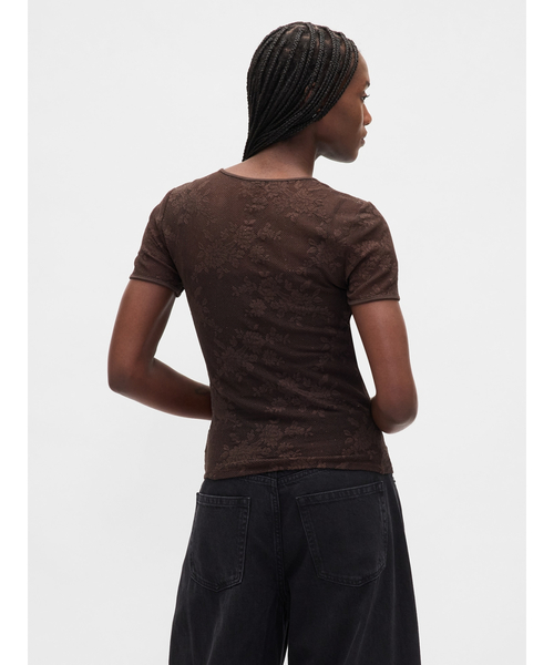 GAP(ギャップ)の「フローラル レース メッシュトップス(Tシャツ/カットソー・レディース・ブラック/ベージュ/ブラウン・XL/XS/S/M/L/XXS)」の5枚目の写真
