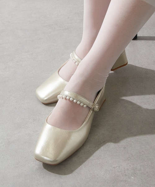 SETUP7（セットアップセブン）の「【SETUP7】パール付きストラップデザイン スクエアトゥシューズ　結婚式・二次会・披露宴・お呼ばれ・セレモニー・成人式 同窓会・女子会・2次会・謝恩会・パーティー・デート オケージョン・食事会・演奏会・発表会・記念日・七五三・お宮参り KNF-TP（パンプス・レディース・アイボリー/ゴールド/シルバー・38/37/36）」の3枚目の写真