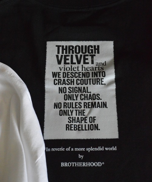 BROTHERHOOD(ブラザーフッド)の「【ROMANTIC DISRUPTION】Club Collision Tee(Tシャツ/カットソー・メンズ・ホワイト/ブラック・LARGE/X-LARGE)」の3枚目の写真