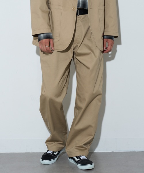 RED KAP(レッドキャップ)の「【RED KAP】限定商品 2TUCK SUPER WIDE PANTS ツータックワイドパンツ・ワークパンツ(チノパンツ・メンズ・ブラック/ベージュ・LL/L/M/S)」の4枚目の写真
