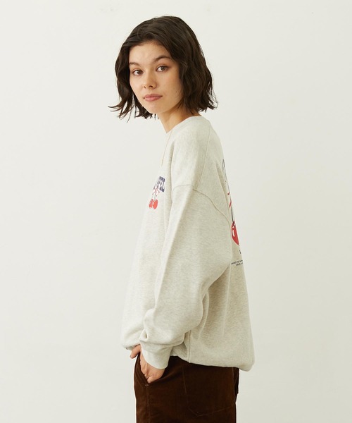 MILKFED.（ミルクフェド）の「RIBBON AND CHERRY SWEAT TOP（スウェット・レディース・ライトブルー/オートミール/チャコール・M/L）」の4枚目の写真