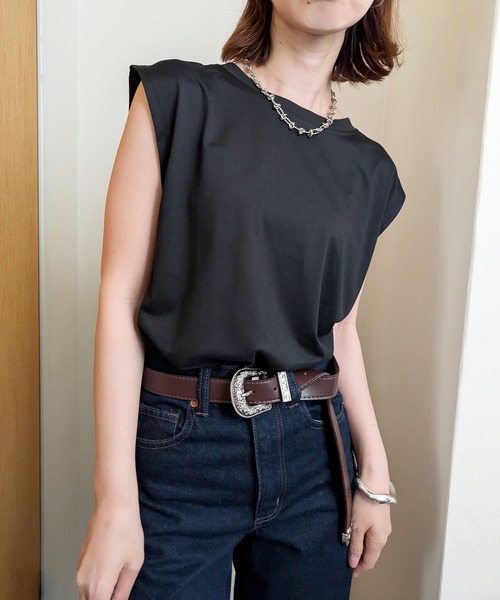 styiro(スタイロ)の「悩む時間を与えない、シンプルに着回しが効く。なめらかタッチで柔らかいノースリーブTシャツ(Tシャツ/カットソー・レディース・ブラック/ホワイト/ブラウン/ベージュ・L/XL/M)」の15枚目の写真