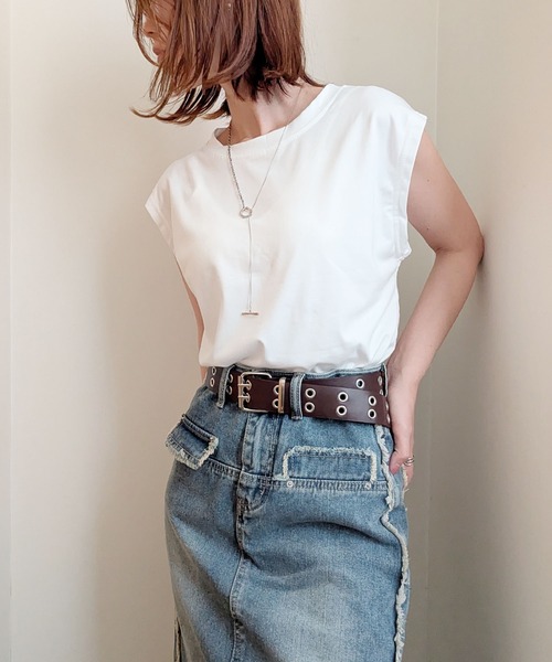 styiro(スタイロ)の「悩む時間を与えない、シンプルに着回しが効く。なめらかタッチで柔らかいノースリーブTシャツ(Tシャツ/カットソー・レディース・ブラック/ホワイト/ブラウン/ベージュ・L/XL/M)」の10枚目の写真