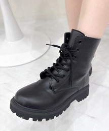 Mejoul（メジュール）の「フェイクレザー ボリュームソールレースアップ ショートブーツ（ブーツ）」