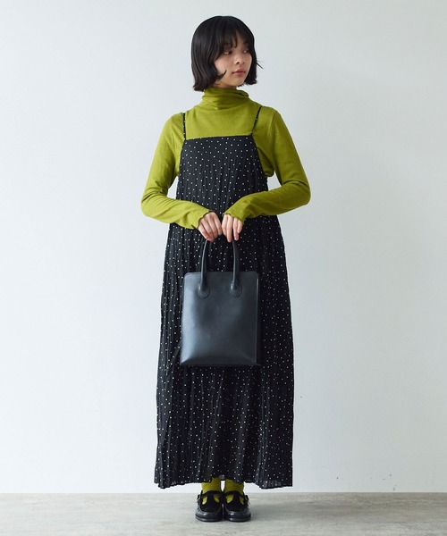 bulle de savon(ビュルデサボン)の「●しわしわdot print キャミワンピース(ワンピース・レディース・ブラック・FREE)」の7枚目の写真