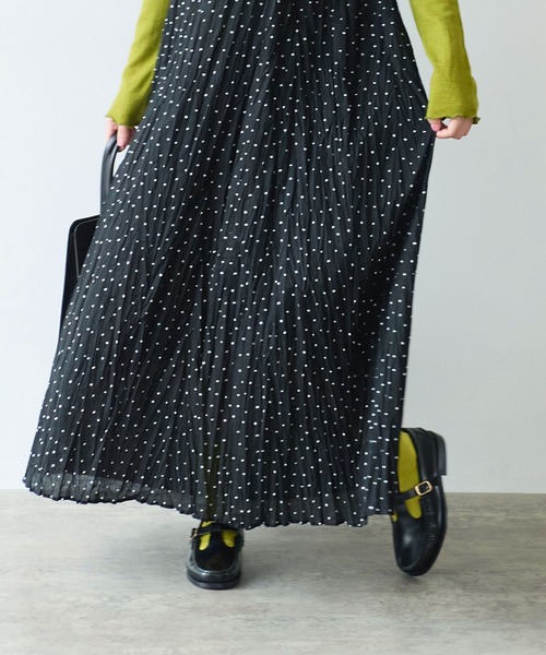 bulle de savon(ビュルデサボン)の「●しわしわdot print キャミワンピース(ワンピース・レディース・ブラック・FREE)」の15枚目の写真