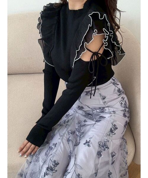 MERCURYDUO（マーキュリーデュオ）の「異素材プリーツラッフルリブニット（ニット/セーター・レディース・ブルー/オフホワイト/ベージュ/ブラック・FREE）」の15枚目の写真