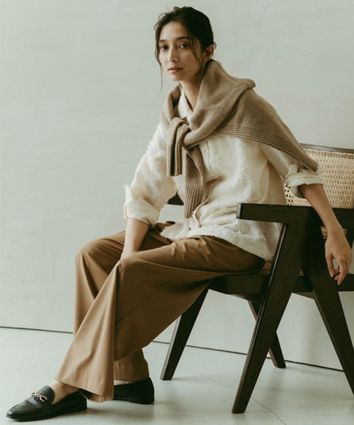 studio CLIP（スタディオクリップ）の「《ウタオ》タックチノパンツ（チノパンツ・レディース・ベージュ/カーキ・FREE）」の3枚目の写真