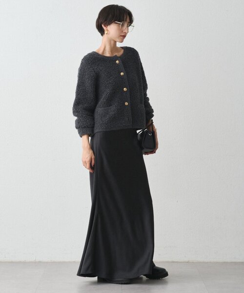 LOUNGEDRESS（ラウンジドレス）の「サテンマーメイドスカート（スカート・レディース・ブラック/ライトベージュ・MEDIUM/SMALL）」の7枚目の写真