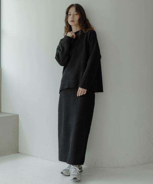 テーラーメイド モックネック スカート セットアップ Mサイズ 新品同様 WEB限定』モックネックニット×スカートセットアップ（ワンピース