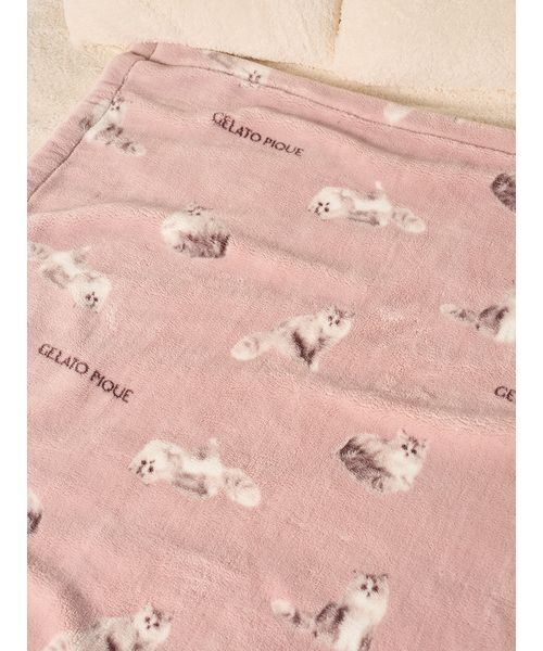 ジェラートピケ　猫さん柄　可愛らしいブランケット　9,900円　特大タイプ冬に◎ Sleep】CAT柄 プリント毛布（寝具）｜gelato pique Sleep（ジェラート