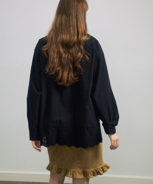 ELOOPS(イーループス)の「【ELOOPS】コットンレース切替 ミドル丈シャツ(シャツ/ブラウス・レディース・ブラウン/ブラック/アイボリー・FREE)」の9枚目の写真