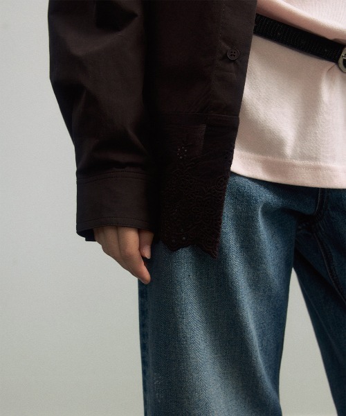ELOOPS(イーループス)の「【ELOOPS】コットンレース切替 ミドル丈シャツ(シャツ/ブラウス・レディース・ブラウン/ブラック/アイボリー・FREE)」の14枚目の写真