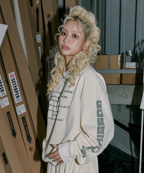GOSSIP CLUB(ゴシップクラブ)の「裏毛ロゴプリントセットアップ(セットアップ・レディース・チャコールグレー/アイボリー・FREE)」の10枚目の写真