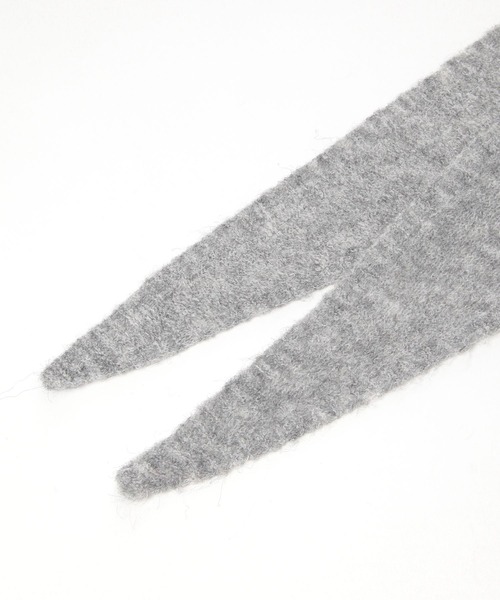 studio CLIP(スタディオクリップ)の「ニット三角フワフワストール(ストール/ショール・レディース・レッド/ブルー/グレー・FREE)」の4枚目の写真