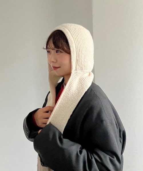 AS KNOW AS plus（アズノゥアズプラス）の「KNITフードマフラー /バラクラバ /フライトニットキャップ（マフラー・レディース・チャコールグレー/ブルー/アイボリー・FREE）」の8枚目の写真