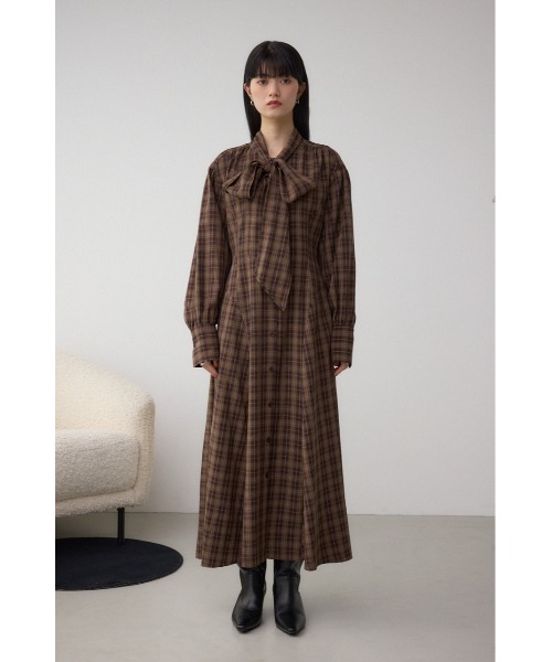 AZUL by moussy（アズールバイマウジー）の「チェックボウタイワンピース（ワンピース・レディース・ブラウン系その他/ブラック系その他・SMALL/MEDIUM）」の14枚目の写真