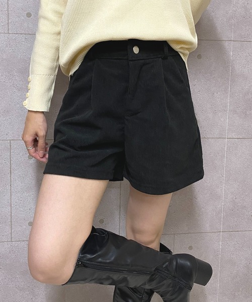 NANEA(ナネア)の「コーデュロイショートパンツ(その他パンツ・レディース・ホワイト/ブラック/ブラウン・SMALL/MEDIUM/LARGE)」の7枚目の写真