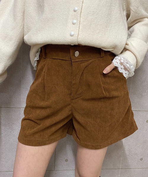 NANEA(ナネア)の「コーデュロイショートパンツ(その他パンツ・レディース・ホワイト/ブラック/ブラウン・SMALL/MEDIUM/LARGE)」の10枚目の写真