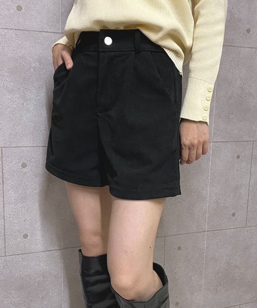 NANEA(ナネア)の「コーデュロイショートパンツ(その他パンツ・レディース・ホワイト/ブラック/ブラウン・SMALL/MEDIUM/LARGE)」の22枚目の写真