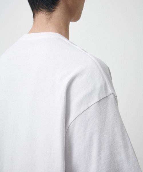 MUSINSA STANDARD（ムシンサスタンダード）の「オーバーサイズロングスリットTシャツ[ホワイト]（Tシャツ/カットソー・メンズ・その他・X-LARGE/MEDIUM/XX-LARGE）」の5枚目の写真