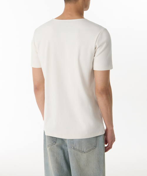 MUSINSA STANDARD（ムシンサスタンダード）の「マッスルフィットスcoopネックモーダルTシャツ[クリーム]（Tシャツ/カットソー・メンズ・その他・SMALL/MEDIUM/LARGE/X-LARGE/XX-LARGE/XXX-LARGE）」の2枚目の写真