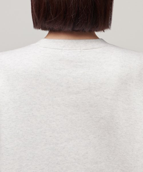 MUSINSA STANDARD WOMAN（ムシンサスタンダードウーマン）の「ウィメンズ 起毛 セミオーバーサイズ スウェットシャツ [オートミール]（スウェット・レディース・その他・LARGE/SMALL/MEDIUM/X-SMALL）」の4枚目の写真