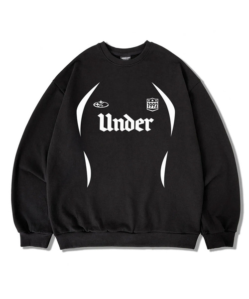 UNDEROFF(アンダーオフ)の「オーバーサイズ スウェット スポーティ ユニフォームロゴ ブラック(スウェット・レディース・ブラック・SMALL/MEDIUM/LARGE/X-LARGE)」の1枚目の写真