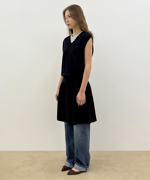 SINOON（シヌーン）の「Wool-Blend Pleated Knit Dress (Navy)（ワンピース・レディース・ネイビー・FREE）」の3枚目の写真