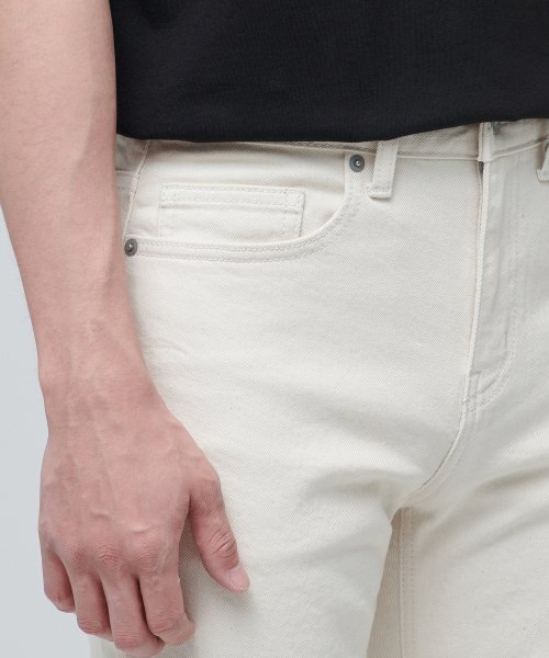 MUSINSA STANDARD（ムシンサスタンダード）の「CALIKスリムクロップドデニムパンツ[クリーム]（デニムパンツ・メンズ・その他・38/42/36/34/32/30/31/33/26/27/28/29）」の5枚目の写真