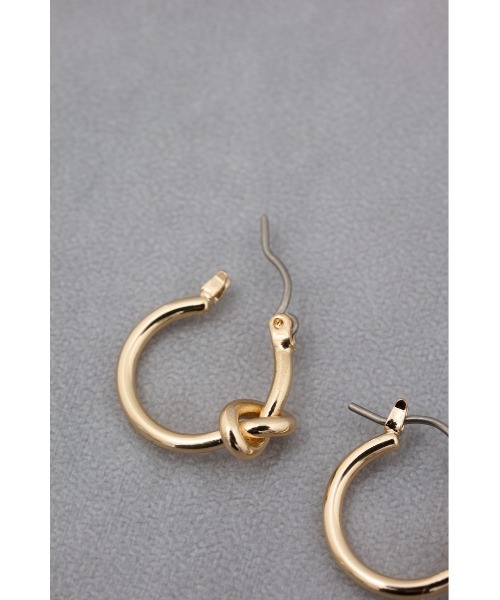 AZUL by moussy(アズールバイマウジー)の「プチフープピアスセット(ピアス(両耳用)・レディース・シルバー/ゴールド系その他・FREE)」の3枚目の写真