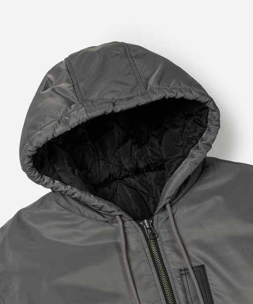 FRIZMWORKS(フリズムワークス)の「ACTIVE MA-1 HOODED PARKA _ GUN METAL(ブルゾン・メンズ・その他・SMALL/MEDIUM/LARGE/X-LARGE)」の7枚目の写真