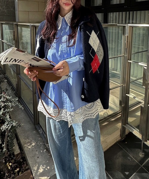 WILLFULLY(ウィルフリー)の「lace collar hem shoulder pintuck SH(シャツ/ブラウス・レディース・チャコール/サックスブルー/アイボリー・FREE)」の12枚目の写真