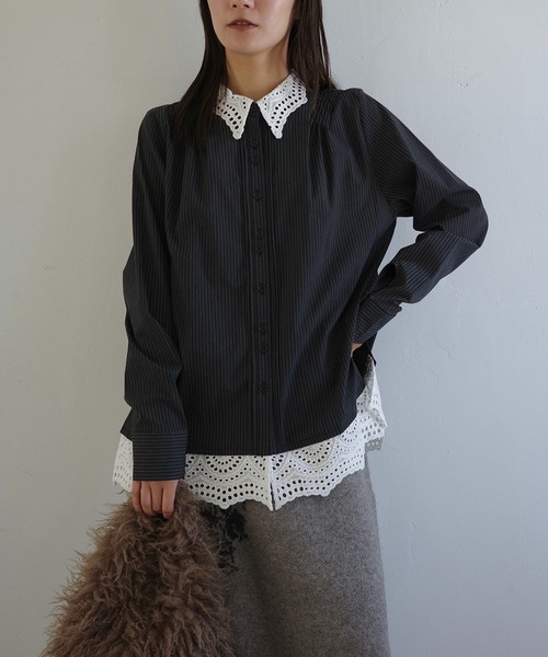 WILLFULLY(ウィルフリー)の「lace collar hem shoulder pintuck SH(シャツ/ブラウス・レディース・チャコール/サックスブルー/アイボリー・FREE)」の18枚目の写真